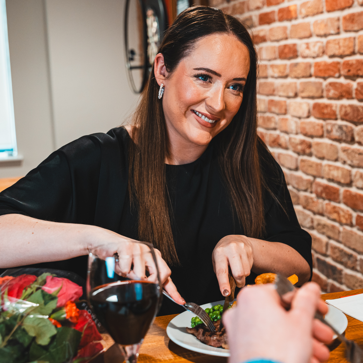 Valentine’s Weekend Dining & Treat Menu at The Queen Of Hearts in Runcorn